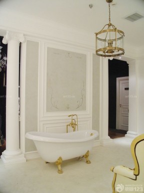 简欧风格浴室白色按摩浴缸设计图