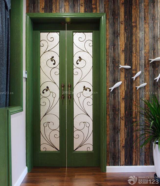 古典风格绿色门框装修图片