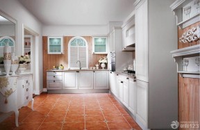 简欧风格整体橱柜 厨房地面瓷砖