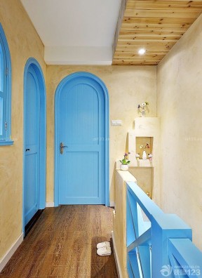 蓝色门框 地中海风格