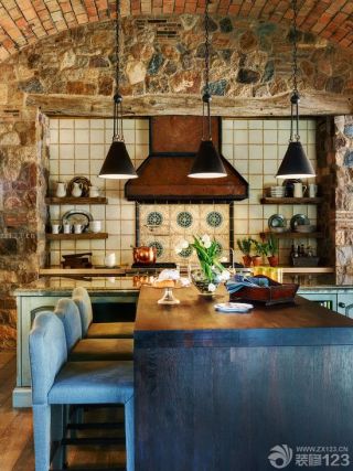 美式乡村混搭风格厨房墙面瓷砖效果图欣赏