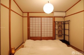 日式榻榻米 十平米小卧室