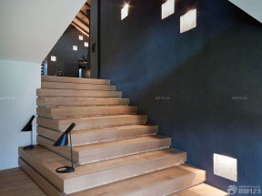 房屋楼梯设计图 实木楼梯