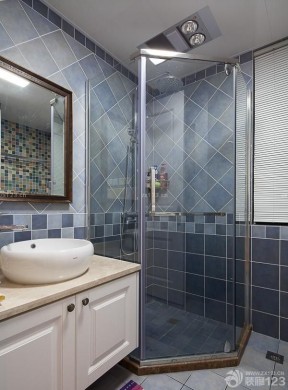 整体淋浴间玻璃淋浴房装修案例