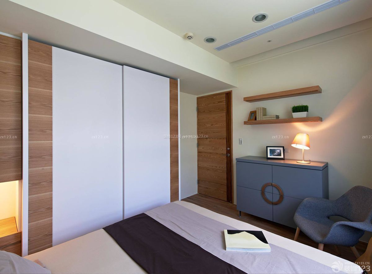 家装现代简约风格卧室隐形门设计效果图 