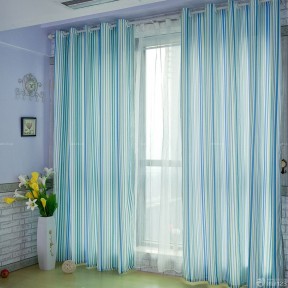青色窗帘 现代风格