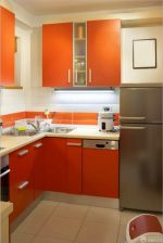 现代简约风格开放式厨房橱柜橙色门装修设计图
