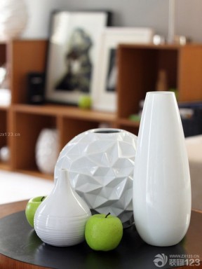 花瓶 現(xiàn)代簡(jiǎn)約小戶型客廳