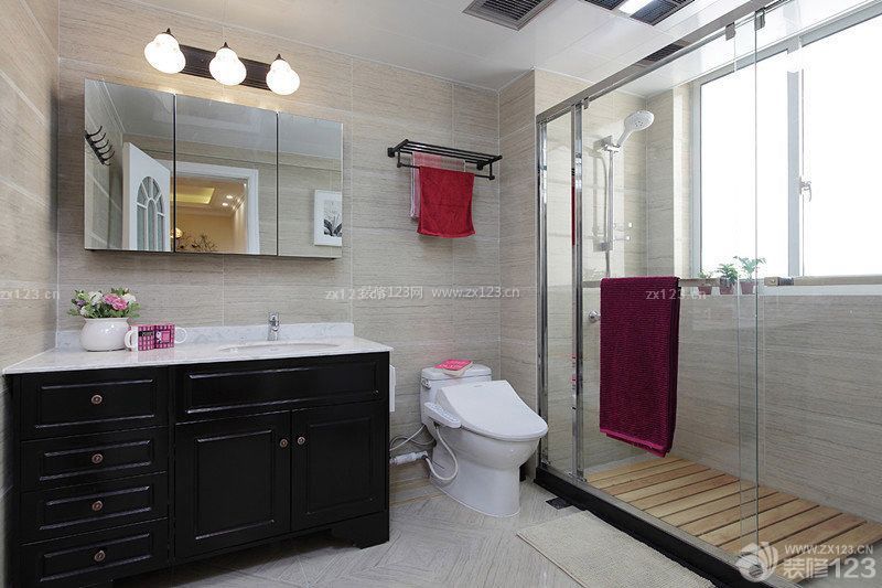 70平米房子卫生间浴室装修效果图