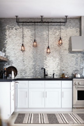 银色墙面 厨房设计
