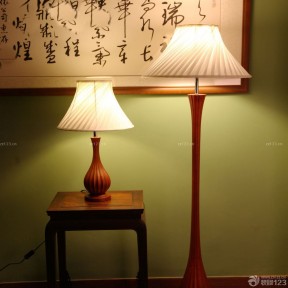 現(xiàn)代風(fēng)格落地?zé)?家居室內(nèi)設(shè)計