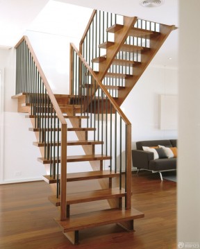 木制楼梯 现代北欧风格