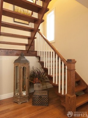 木制楼梯 古典欧式风格