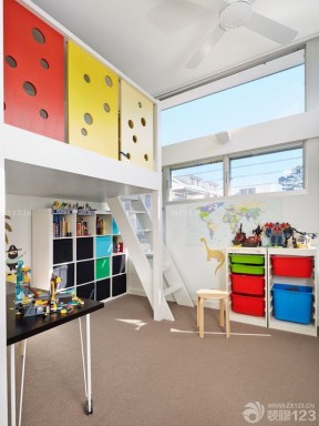 儿童房间实木高低床设计实景图