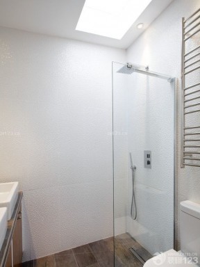 玻璃隔断淋浴房喷头效果图