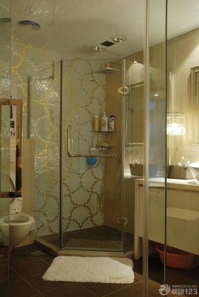 70平方家装玻璃淋浴间设计效果图 