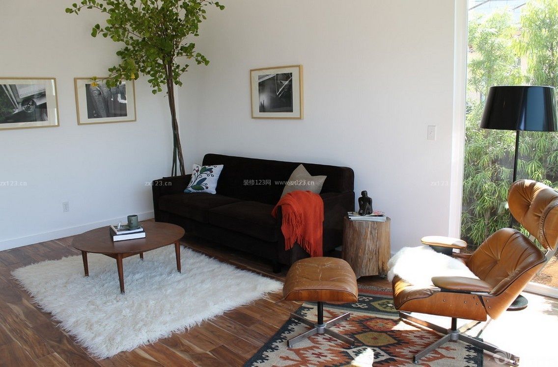 70平方米家庭客厅地毯装修效果图片