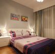 时尚个性60平米小房间卧室彩色窗帘装修效果图