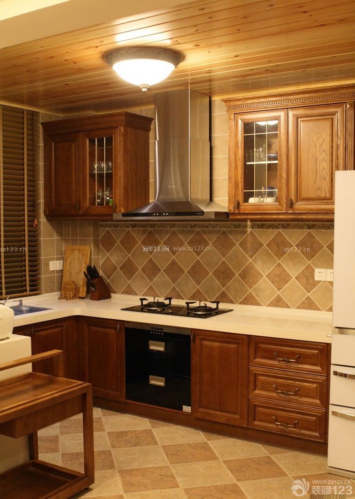 90平米小三房厨房橱柜装修效果图片