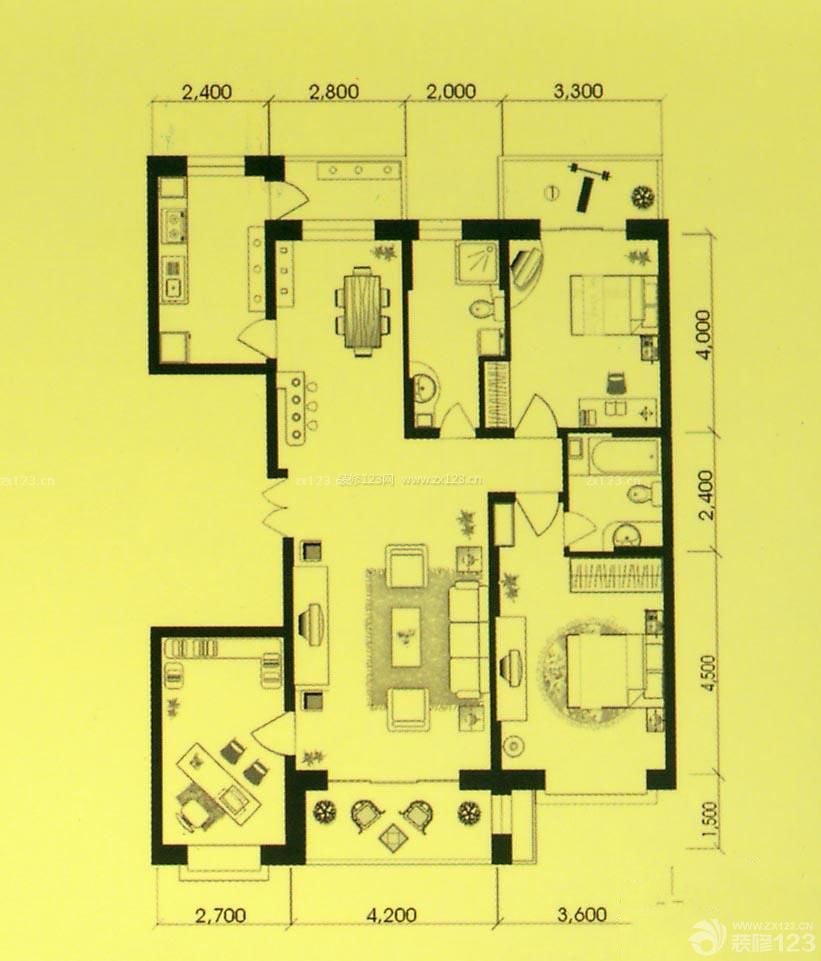 農(nóng)村110平米簡單別墅戶型圖