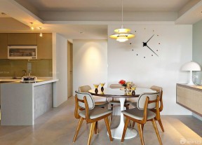 70平米的房子简单装修 圆餐桌装修效果图片