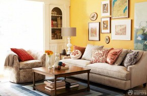 温馨60平米2居室黄色墙面装修实景图欣赏