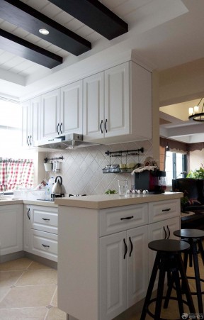 70平米两室一厅小厨房图白色橱柜装修装饰效果图片