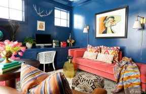 60平米两房一厅装修 深蓝色墙面装修效果图片