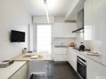 70平方三居室厨房白色橱柜装修效果图片