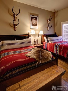 80后卧室装修风格 美式双人床
