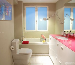 三室一厅一卫90平米装修效果图 卫生间浴室装修图