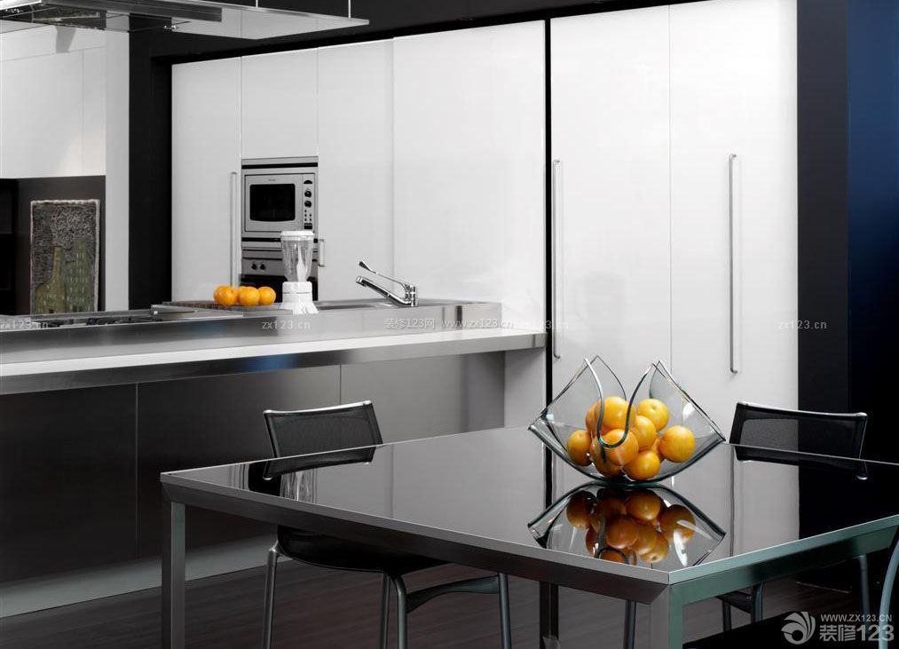 开放式厨房黑白室内装潢设计图片