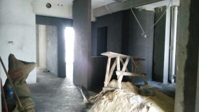 墻體起來了，空了一天，今天和王哥商量了布線走水的思路，光開關(guān)插座估計也要五千塊了～明天開始布線了，之后的錢還沒借到，和老公說我們是住在富人區(qū)里的窮人，突然覺得為什么要貸那么多錢買這么貴的樓呢？難道就是為了給孩子一個優(yōu)秀的生活環(huán)境。