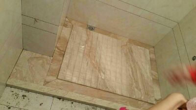 特別喜歡這種設(shè)計，淋浴間再也不會積水，不會滑倒了！