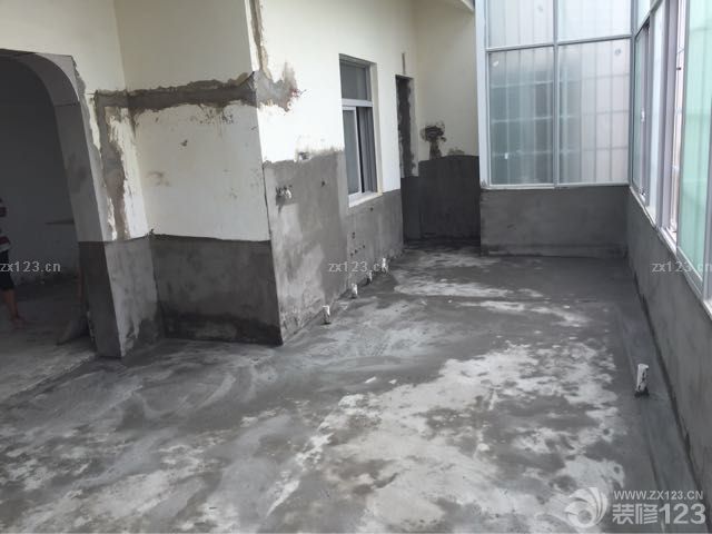 吊頂、防水完成，明天試水。