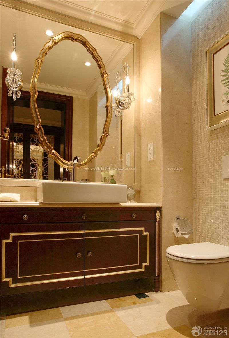 80平米简欧风格整体浴室柜装修效果图