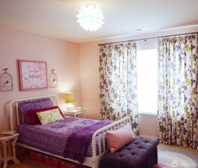 90平方米二室二厅卧室大花图案窗帘装修效果图片