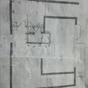 前期找了兩家裝修公司交談完不是很滿意，最終決定自己動手。自己著手畫草圖，第一次裝修+非專業(yè)的完全不符合設(shè)計邏輯。