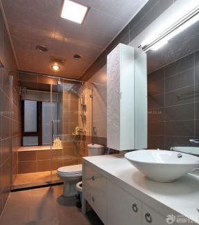 90平方房子长方形现代卫生间装修图片