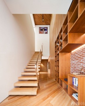 家装实用小户型复式楼梯设计图欣赏