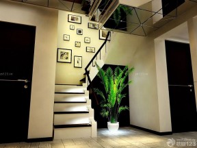 复式楼房子室内楼梯设计图片效果