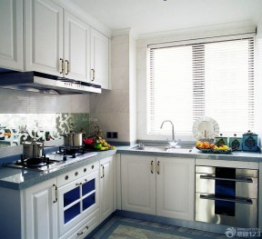 90平米小户型厨房装修效果图 厨房灶具