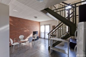 个性loft风格复式楼梯设计效果图