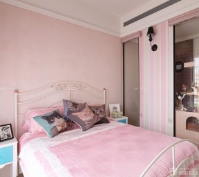 90后女生卧室粉色装修设计效果图片