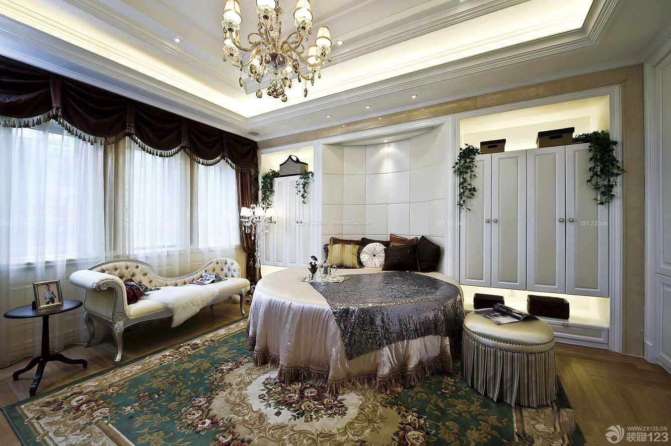 别墅欧式卧室圆形床装修效果图片