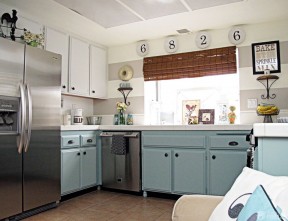 小户型整体厨房装修 欧式短帘装修效果图片