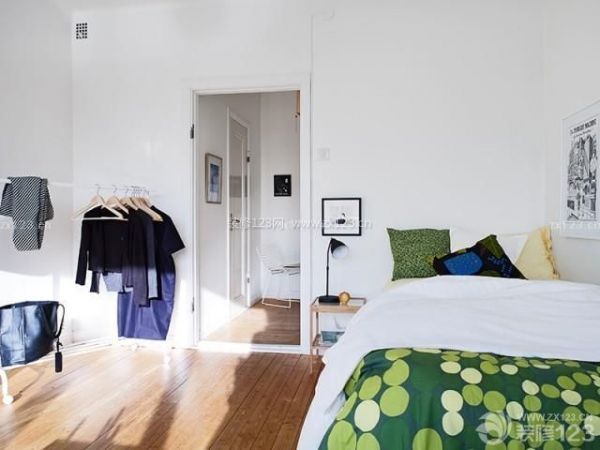 33平米小户型单身公寓装修设计 清新翠绿色调