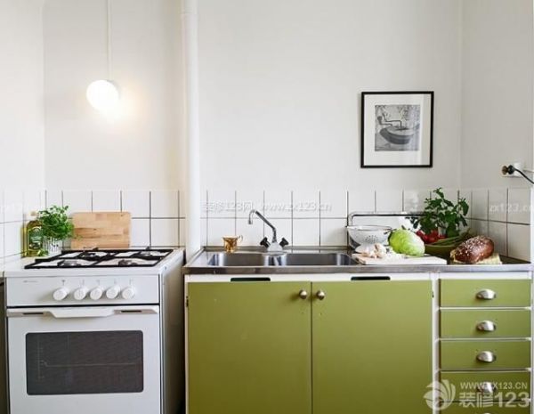 33平米小户型单身公寓装修设计 清新翠绿色调
