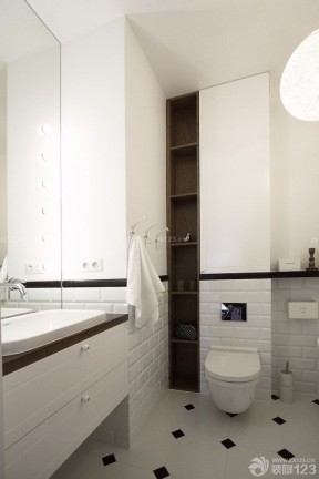卫生间浴室入墙式马桶装修效果图片