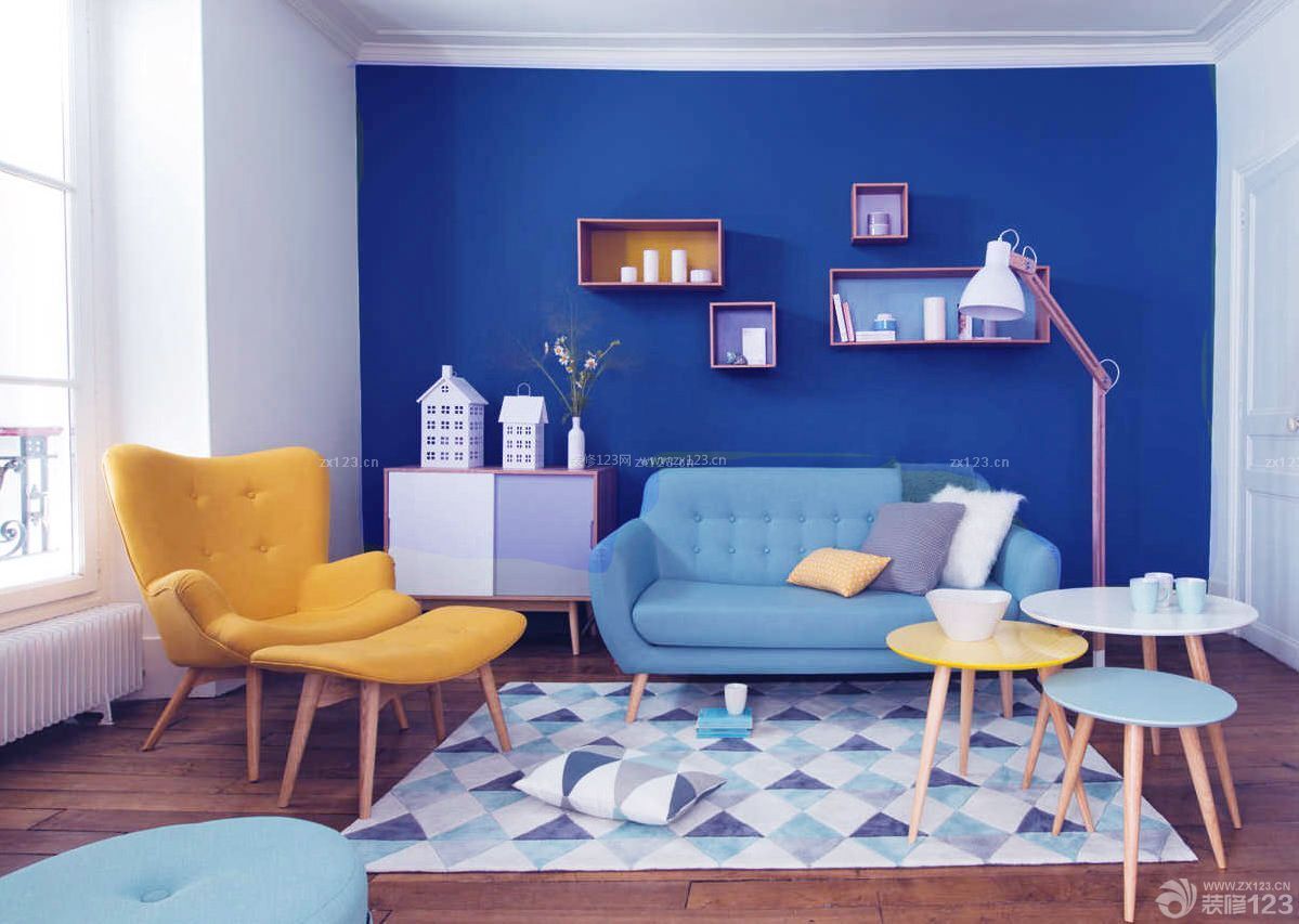 时尚超小客厅蓝色墙面装修效果图